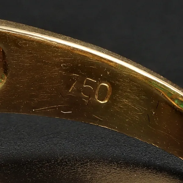 18ct Yellow Gold Emerald & Diamond Ring