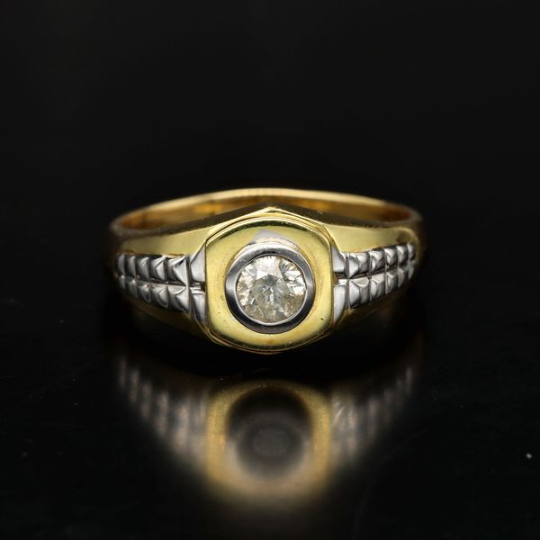 18k Rolex Style Ring