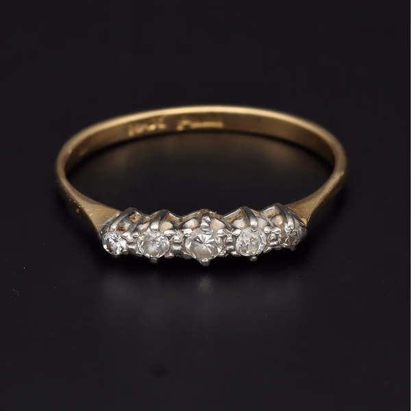 18ct Yellow Gold Five-Stone Diamond Ring