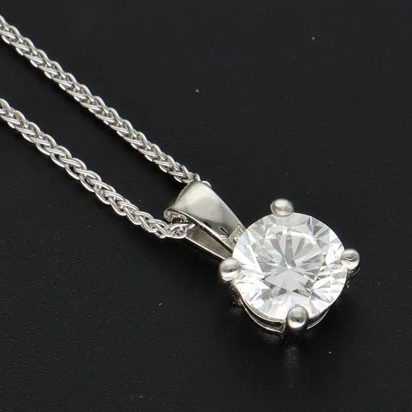18ct Gold Lab Diamond Pendant
