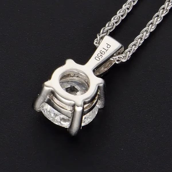 18ct Gold Lab Diamond Pendant