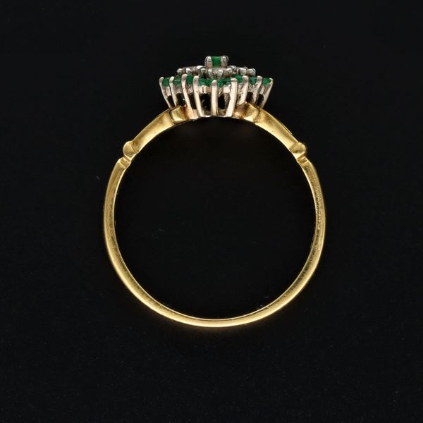 18ct Gold Emerald and Diamond Cluster Ring