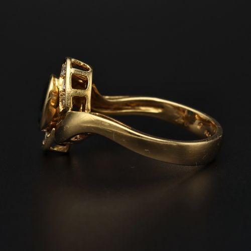 18ct Gold Sapphire Retro Ring. London 1980 image-3