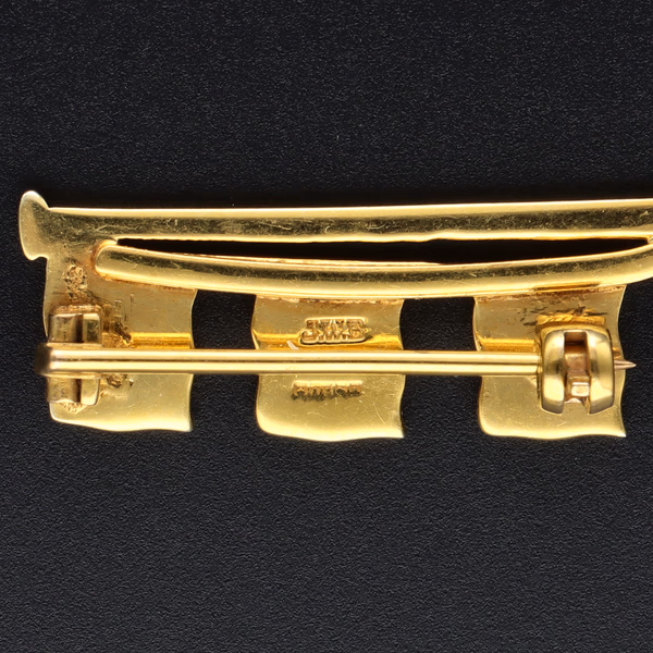 Vintage 9ct Gold Enamelled Yachting Brooch