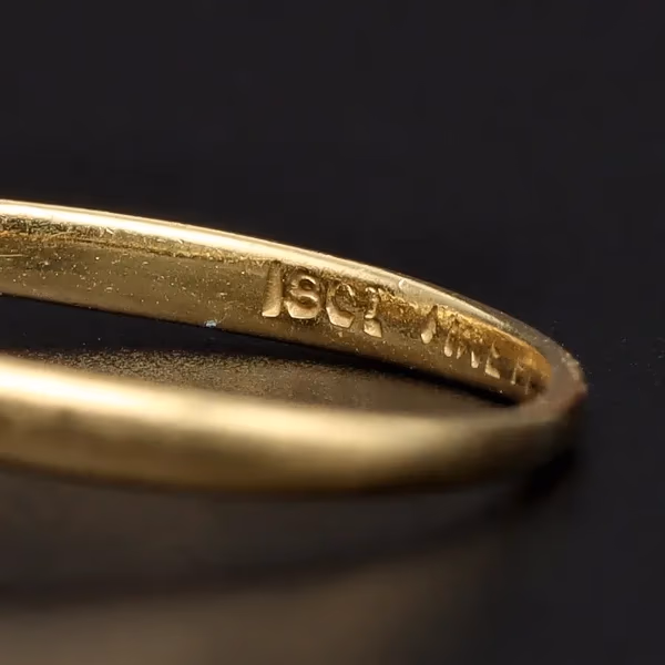 Vintage 18ct Gold Diamond Ring