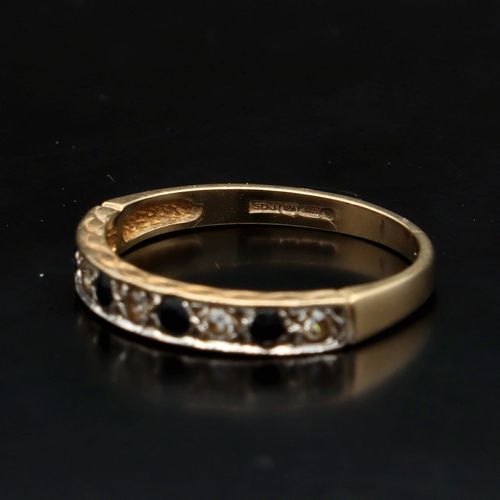 9ct Gold Sapphire and Diamond Ring image-3
