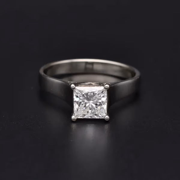 18ct White Gold Princess Cut Diamond Ring