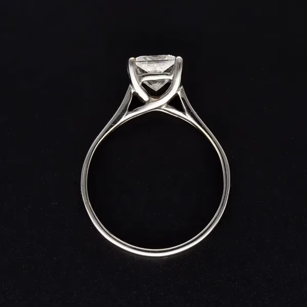 18ct White Gold Princess Cut Diamond Ring