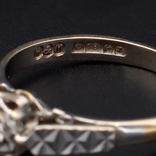 Vintage 18ct Gold Diamond Ring