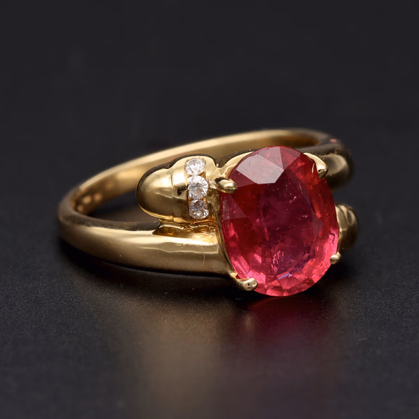 18ct Yellow Gold Oval Ruby & Diamond Ring