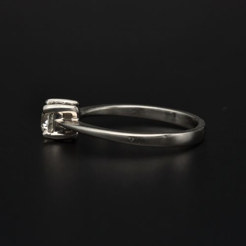 Platinum Diamond Solitaire Ring image-3