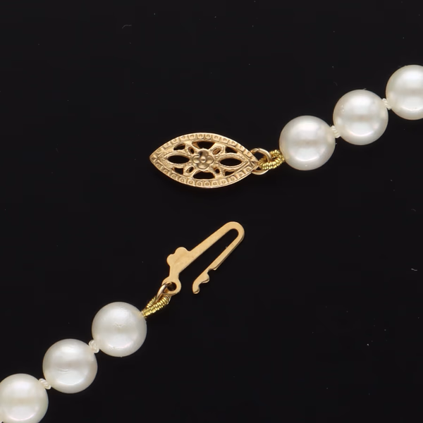 Vintage Cultured Pearl Necklace