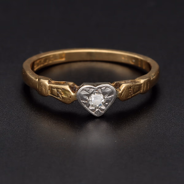 18ct Gold Platinum Diamond Heart Ring