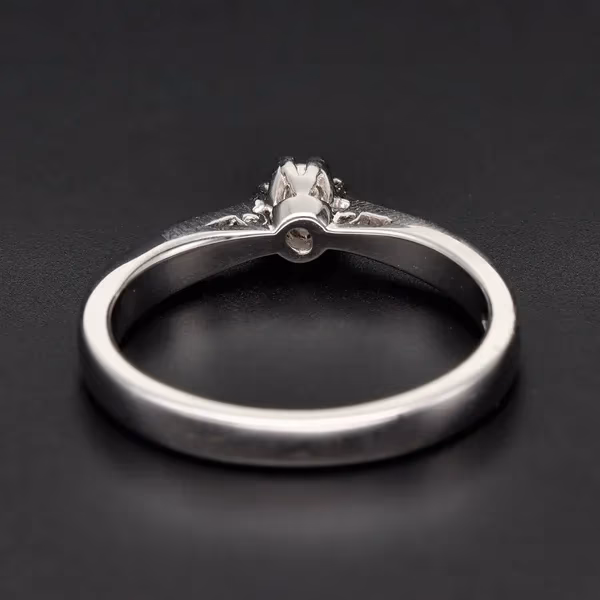 18ct Gold Diamond Ring