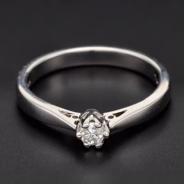 18ct Gold Diamond Ring