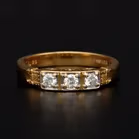 18ct Yellow Gold Diamond Ring