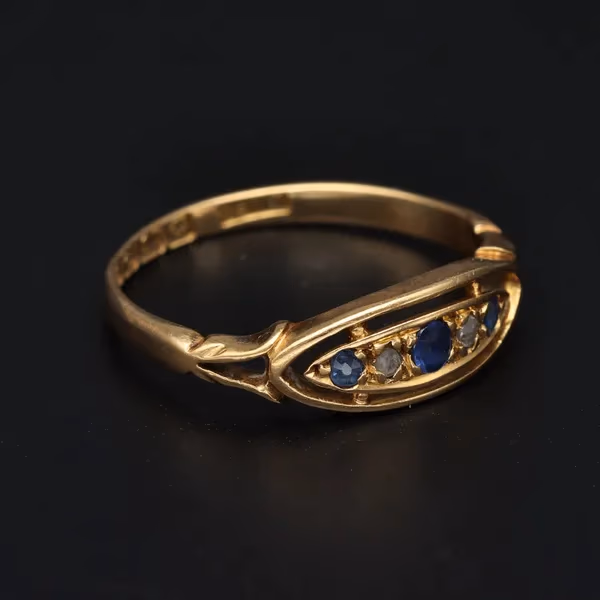 Antique 18ct Sapphire Diamond Ring