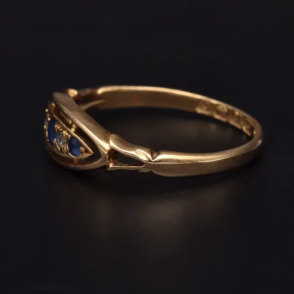 Antique 18ct Sapphire Diamond Ring