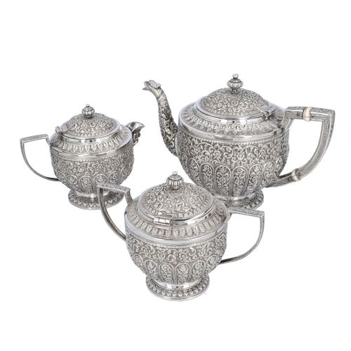 19th Century Indian Silver Three Piece Tea Set image-1