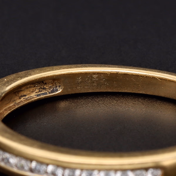 18ct Yellow Gold Round Diamond Half Eternity Ring