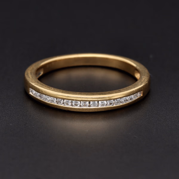 18ct Yellow Gold Round Diamond Half Eternity Ring