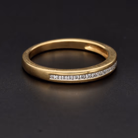 18ct Yellow Gold Round Diamond Half Eternity Ring