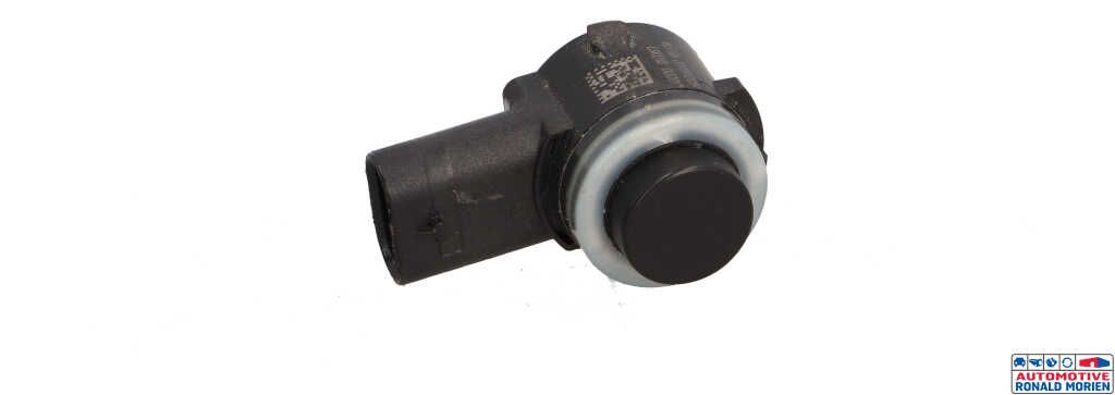 Used PDC Sensor Peugeot 508 (F3/FB/FH/FP) 1.5 BlueHDi 130 Price € 25,00 Inclusive VAT offered by Automaterialen Ronald Morien B.V.