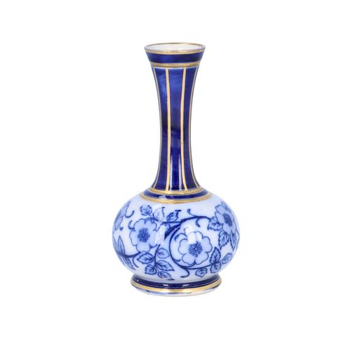 19th Century William Moorcroft Macintyre Vase image-1