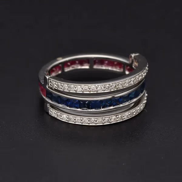 18ct White Gold Sapphire & Diamond Swing Ring