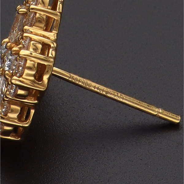18k Gold Flower Diamond Earrings