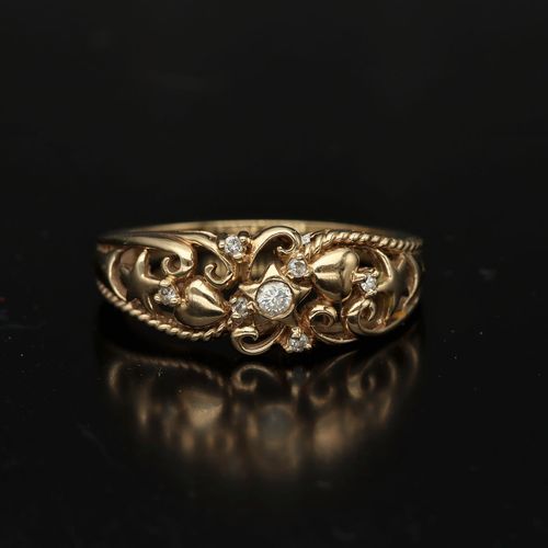 Gold Diamond Ring. image-2