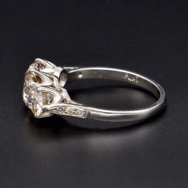 Platinum Diamond Ring