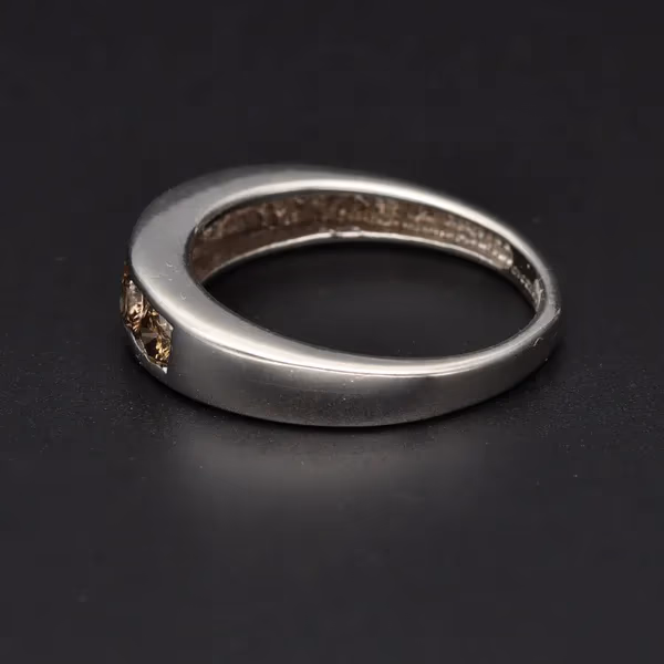 9ct White Gold Cinnamon Ring