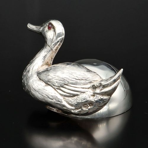 Edwardian Solid Silver Duck Menu Holder image-4