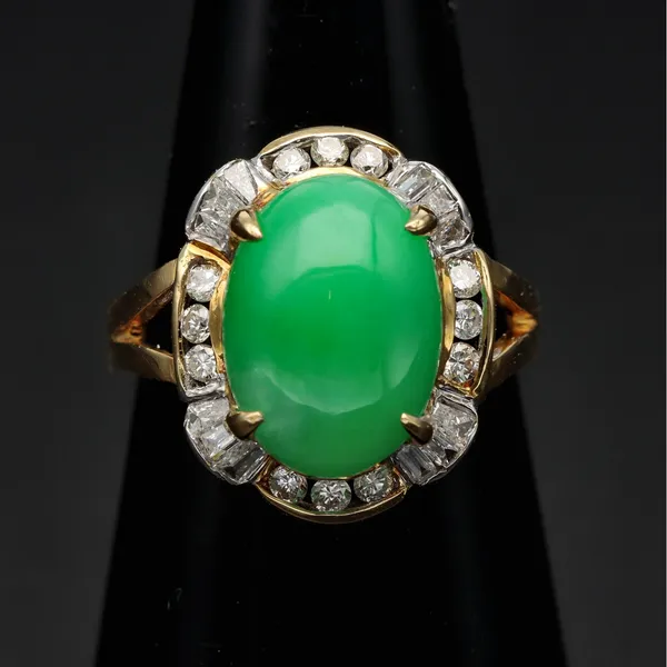18ct Gold Jade and Diamond Ring