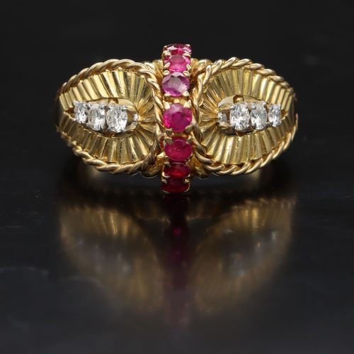 Vintage 18ct Gold Ruby and Diamond Ring image-2