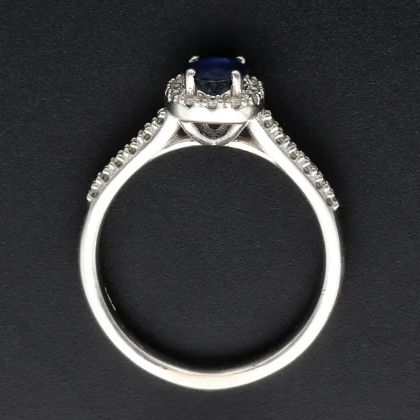 18ct White Gold Sapphire Diamond Ring