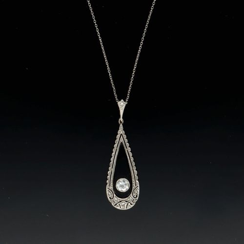 Art Deco 18ct Gold Diamond and Onyx Pendant Necklace image-1