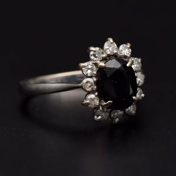 18ct White Gold Sapphire & Diamond Ring