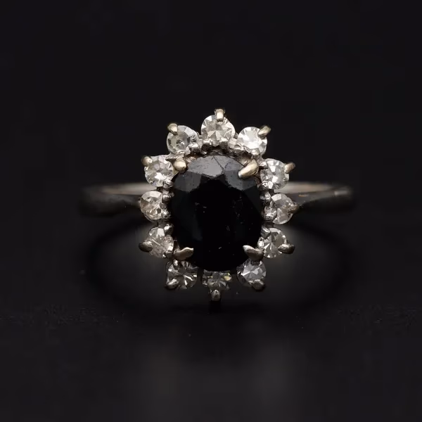 18ct White Gold Sapphire & Diamond Ring