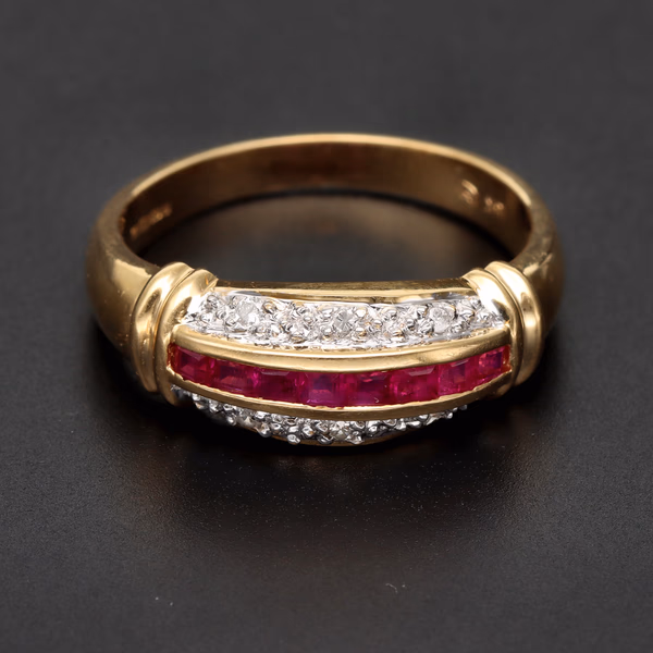 18ct Yellow Gold Ruby & Diamond Ring