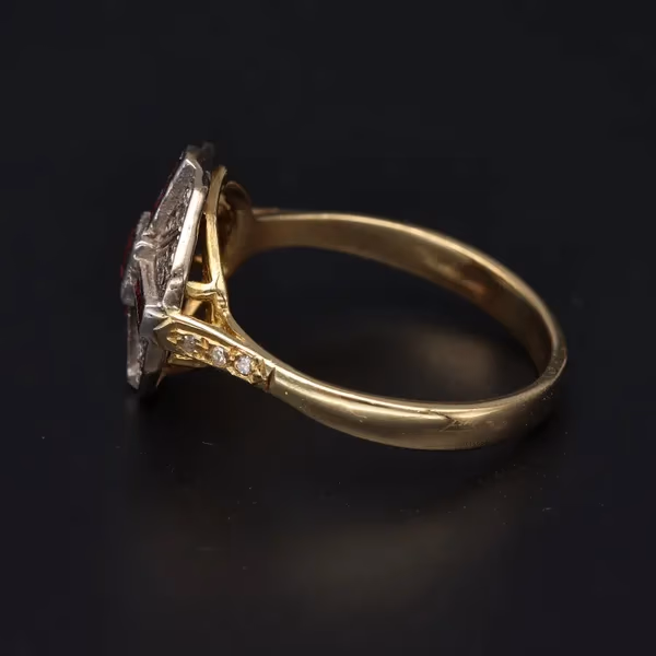 18ct Gold Ruby Diamond Ring