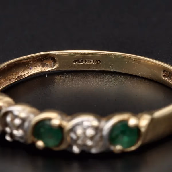 9ct Yellow Gold Emerald & Diamond Ring