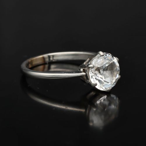 Rare 18ct Gold White Sapphire Ring image-1