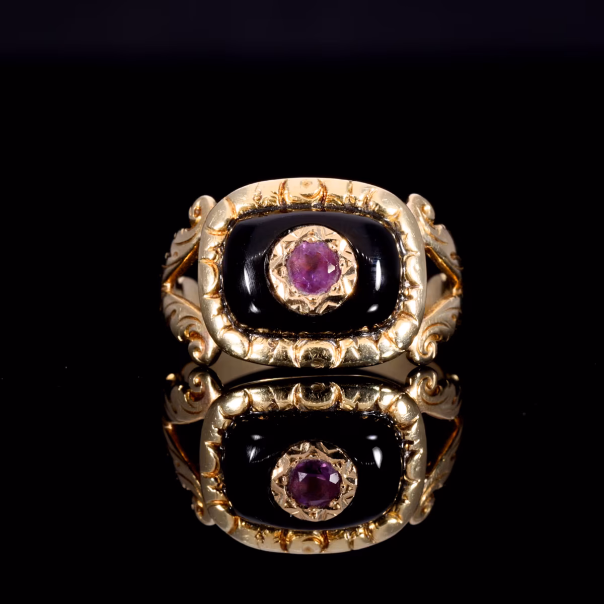 360° view of The Antique Early Victorian Amethyst and Black Onyx Mourning Ring
