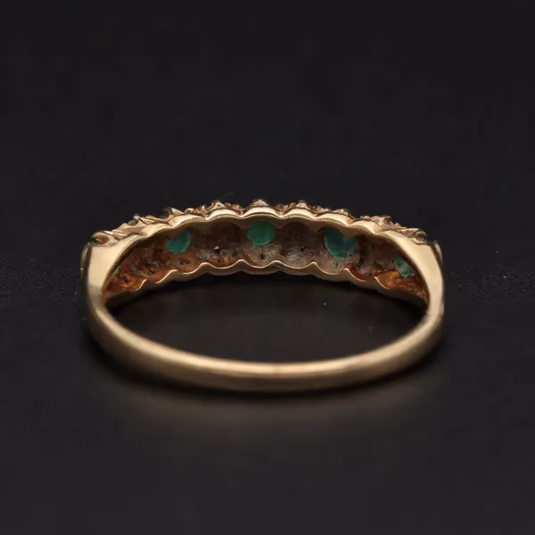 Retro - Vintage Gold Emerald Diamond Ring