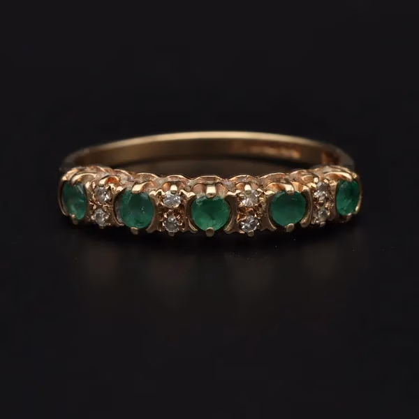 Retro - Vintage Gold Emerald Diamond Ring