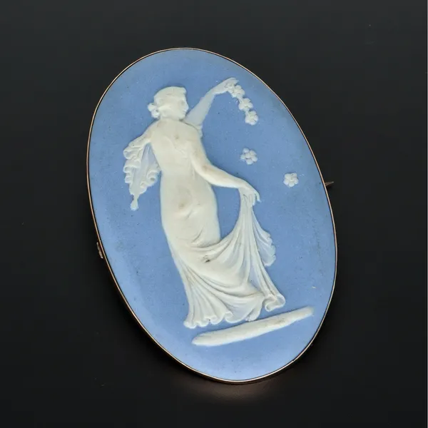 Edwardian 9ct Gold Wedgwood Brooch