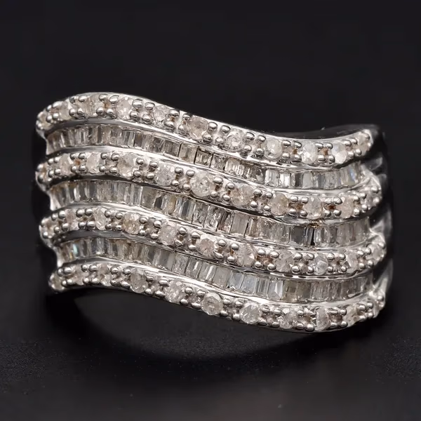 9ct White Gold Diamond Ring