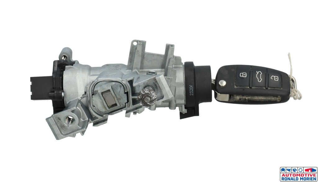 Gebruikte Kontaktslot + Sleutel Audi Q2 (GAB/GAG) 1.5 35 TFSI 16V Prijs € 34,99 Margeregeling aangeboden door Automaterialen Ronald Morien B.V.